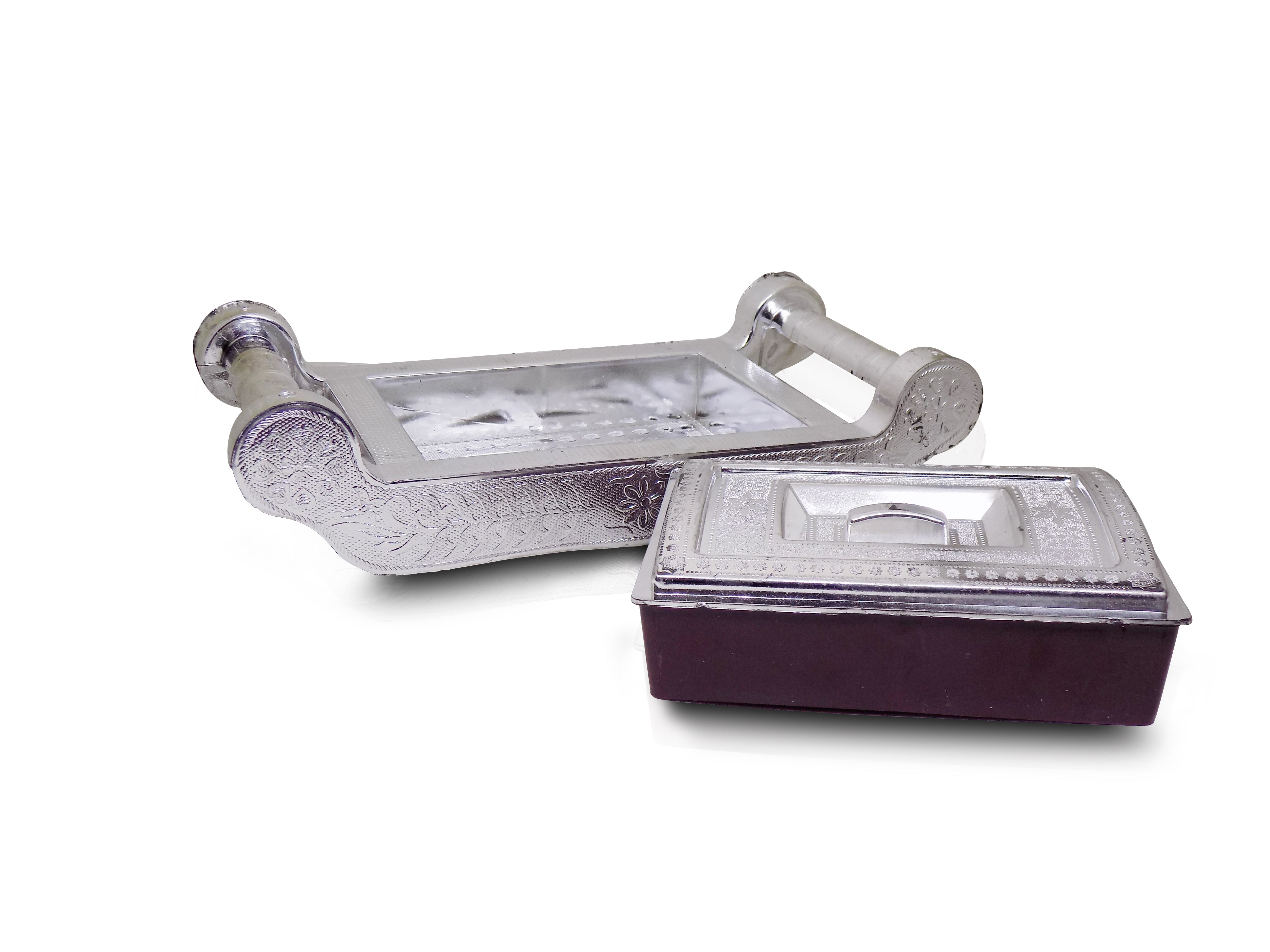 Royal design silver gift box with four compartments. Royal design silver gift box with four compartments.